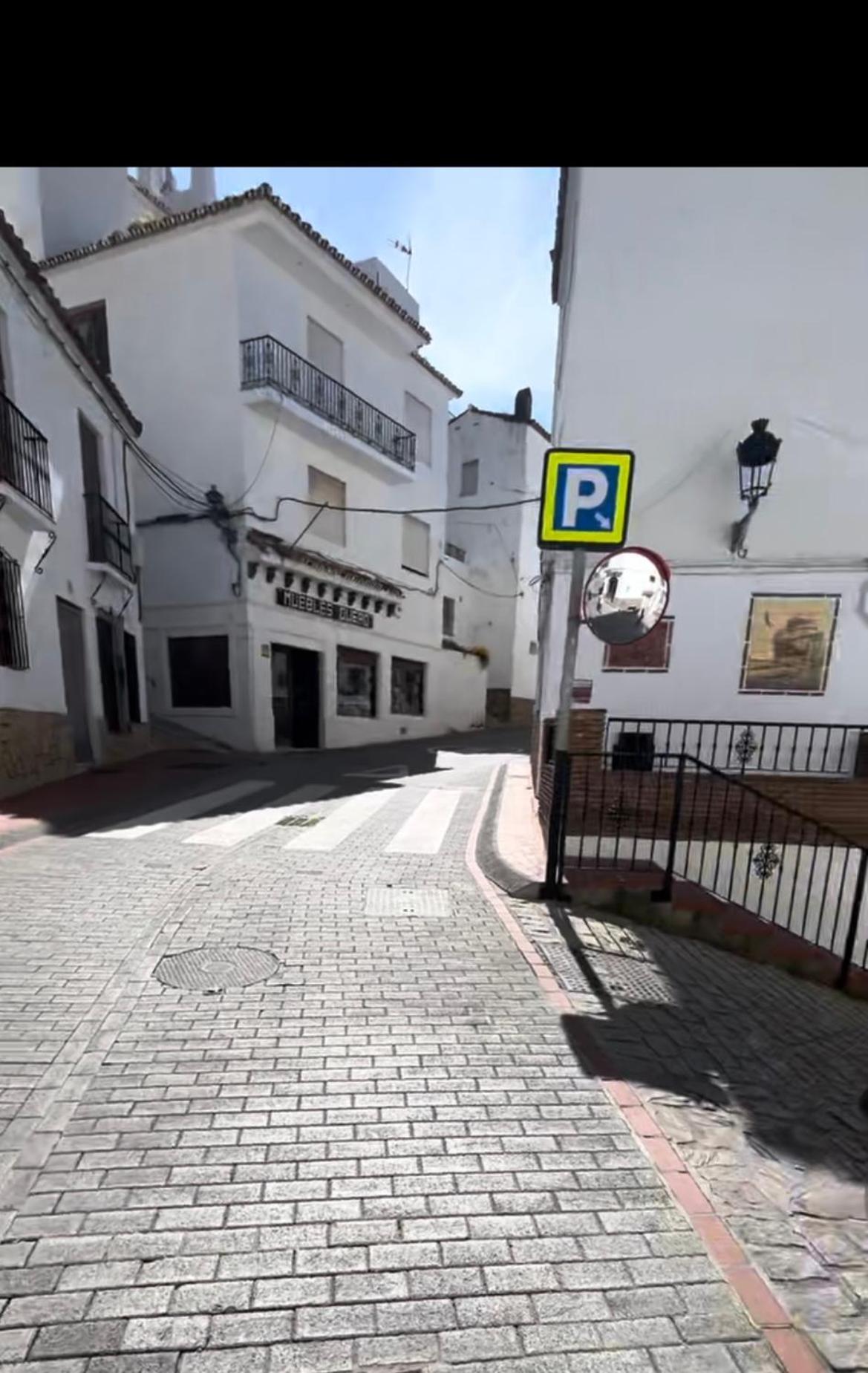 Tiny Spanish House กาซาเรส ภายนอก รูปภาพ